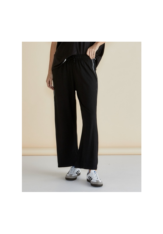 Betty Basics Evelyn Wide Leg Jogger